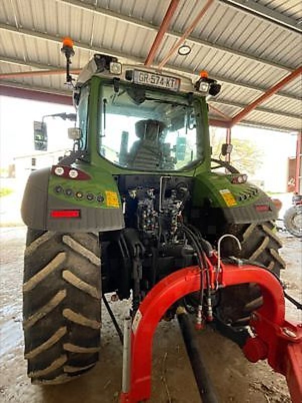 Traktor del tipo Fendt 516 PROFI PLUS, Gebrauchtmaschine en PEYROLE (Imagen 5)