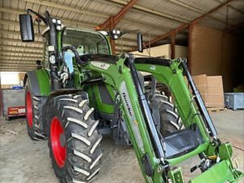 Traktor du type Fendt 516 PROFI PLUS, Gebrauchtmaschine en PEYROLE (Photo 1)