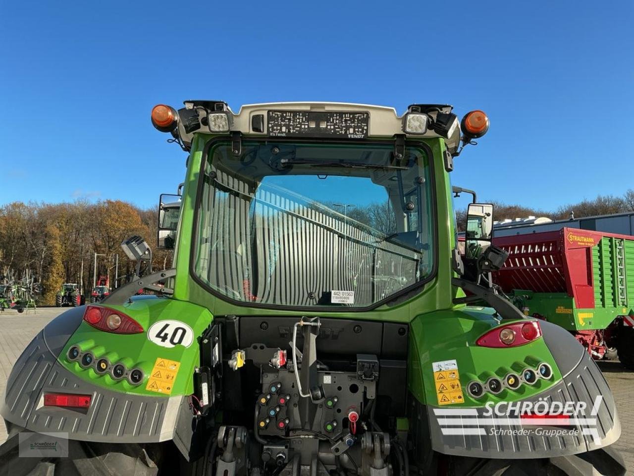 Traktor от тип Fendt 516 VARIO GEN3 PROFI PLUS, Gebrauchtmaschine в Hemmoor (Снимка 9)