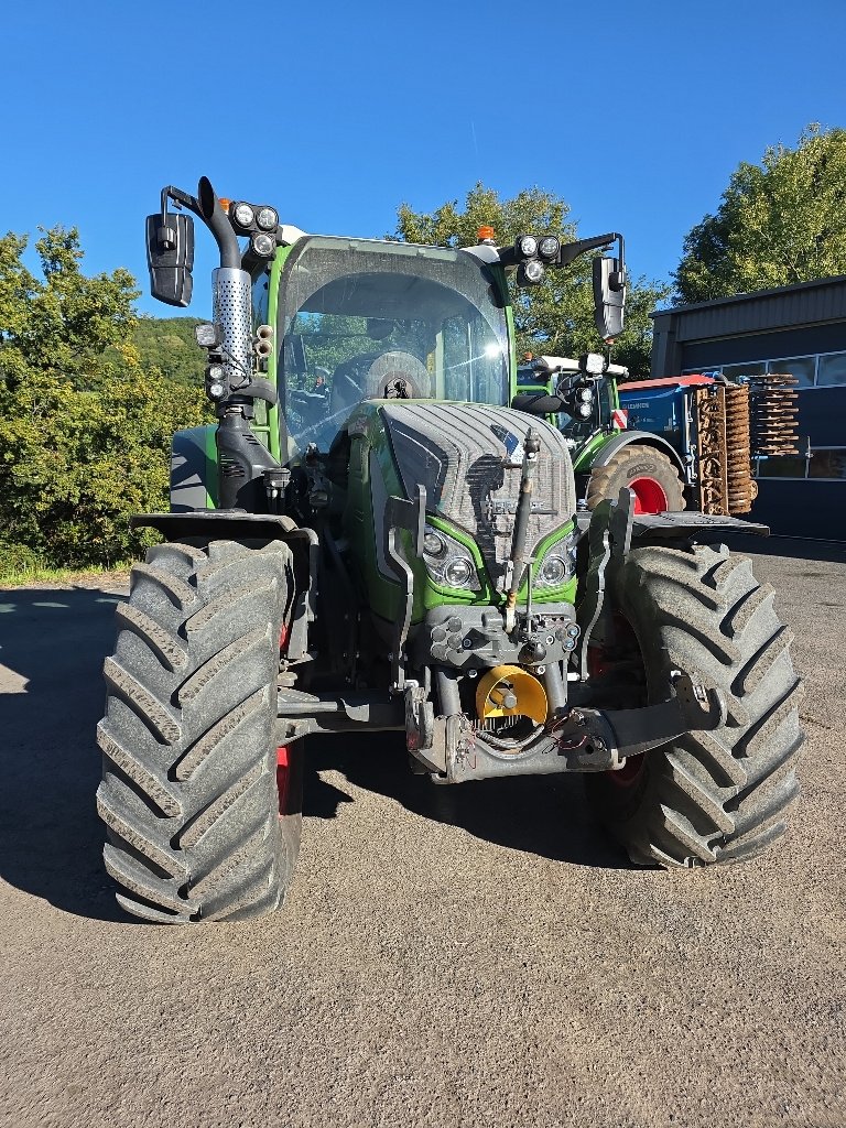 Traktor типа Fendt 516 VARIO POWER +, Gebrauchtmaschine в Calmont (Фотография 3)