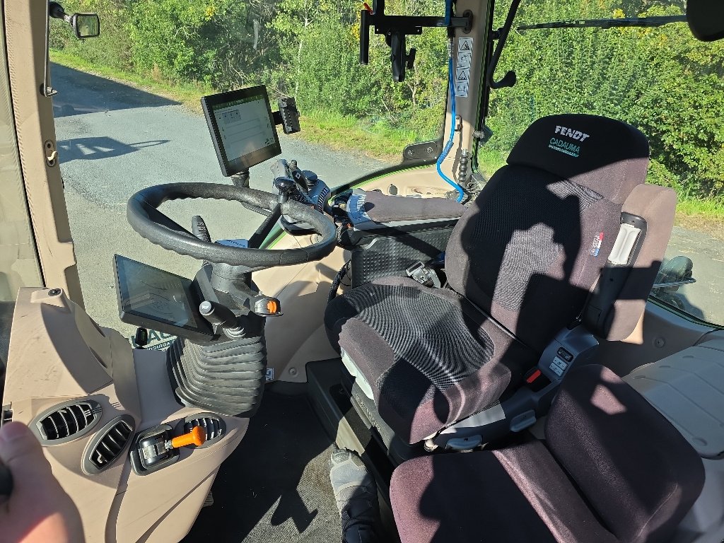 Traktor типа Fendt 516 VARIO POWER +, Gebrauchtmaschine в Calmont (Фотография 10)