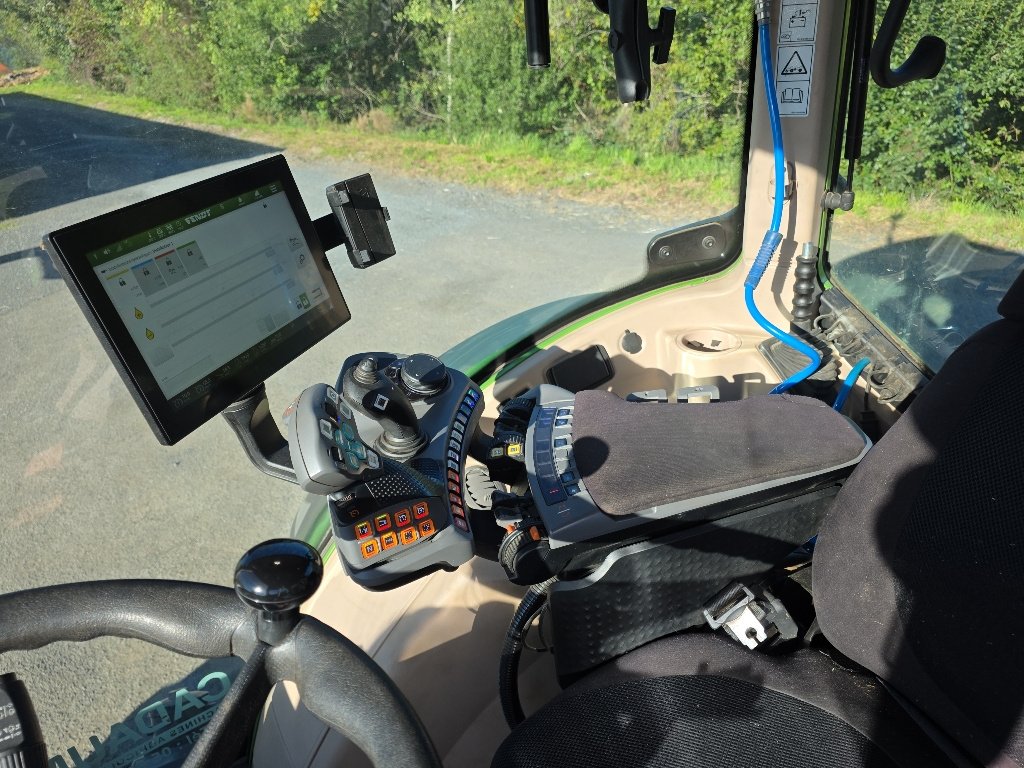 Traktor типа Fendt 516 VARIO POWER +, Gebrauchtmaschine в Calmont (Фотография 11)