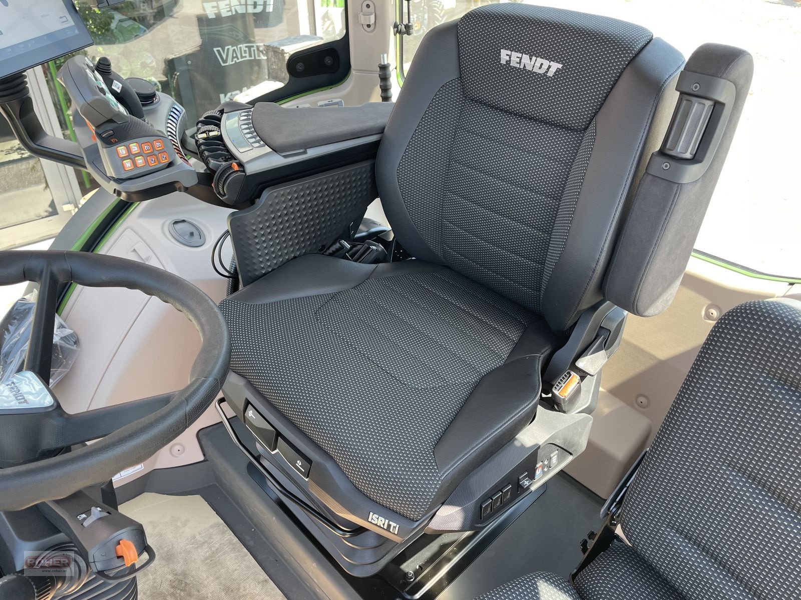 Traktor des Typs Fendt 516 Vario Profi+ FendtONE, Neumaschine in Wieselburg Land (Bild 9)