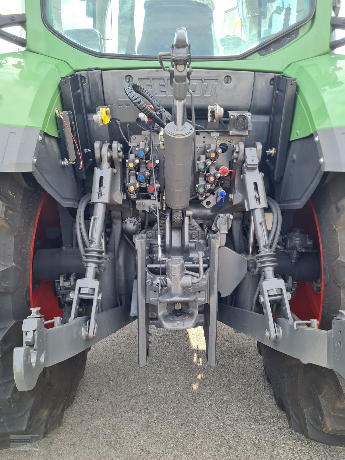 Traktor of the type Fendt 516 Vario ProfiPlus, Gebrauchtmaschine in Gerasdorf (Picture 9)