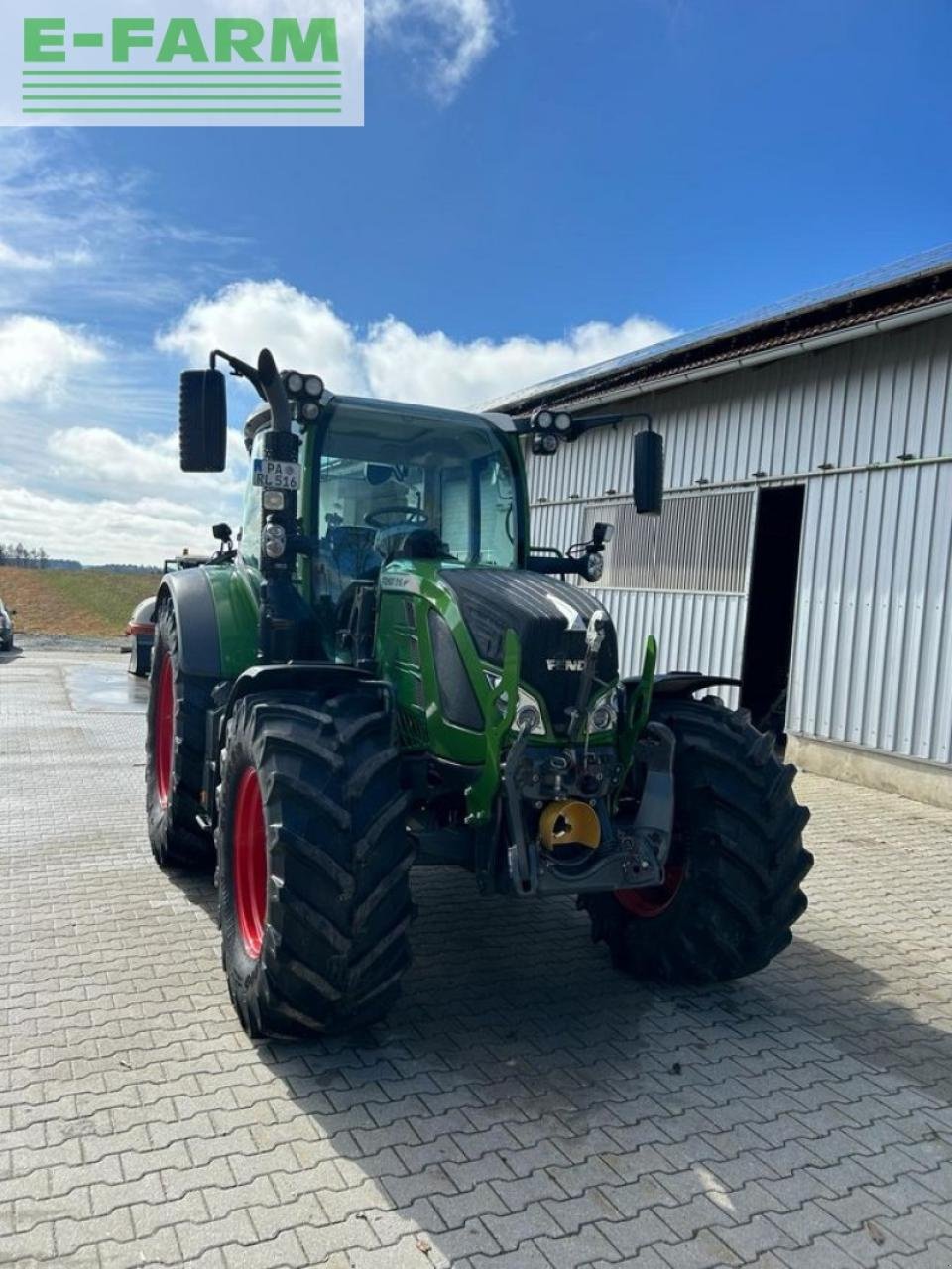 Traktor des Typs Fendt 516 vario profiplus, Gebrauchtmaschine in NEUKIRCHEN V. WALD (Bild 2)