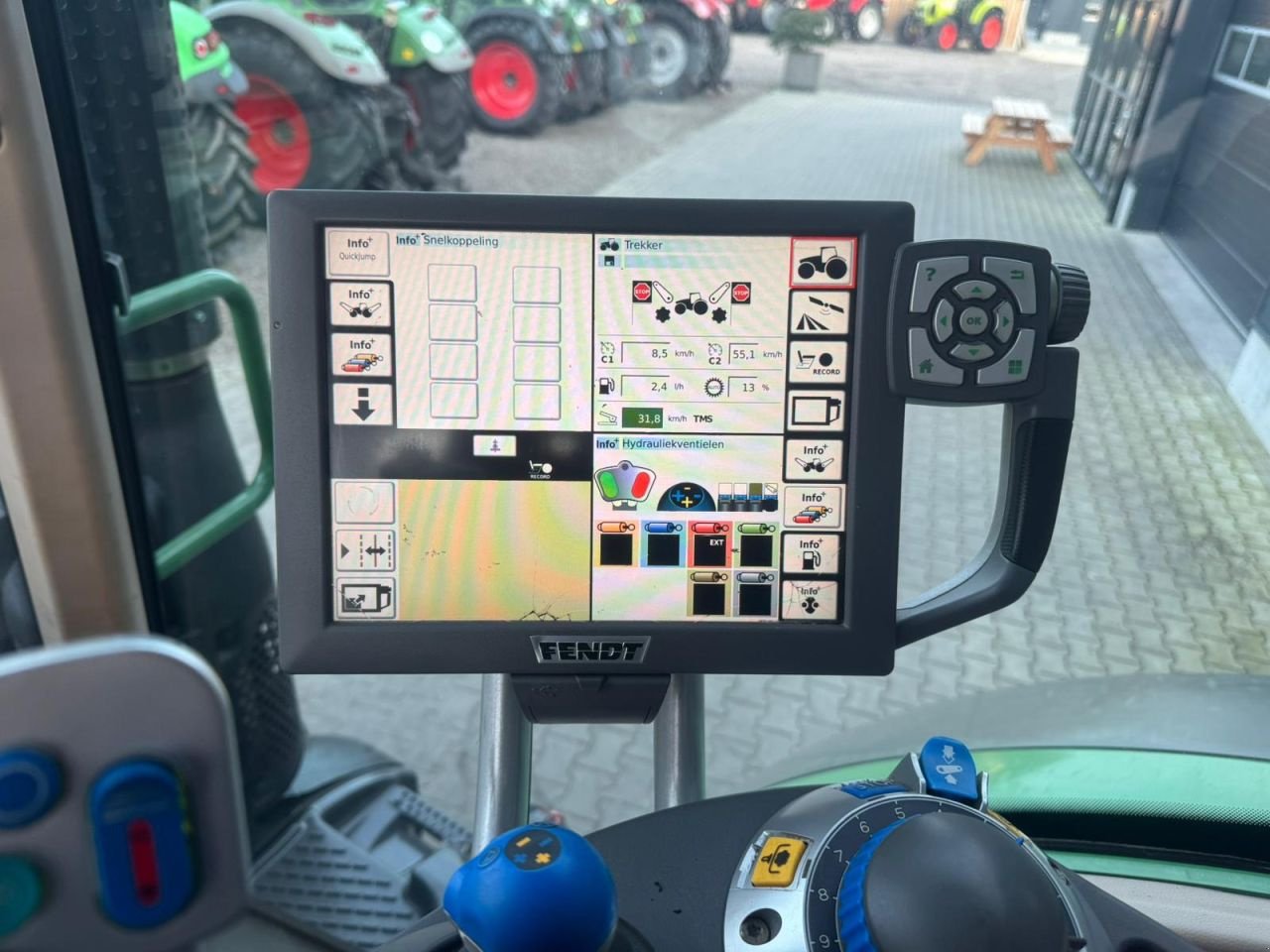 Traktor des Typs Fendt 516 Vario Profiplus, Gebrauchtmaschine in Daarle (Bild 11)