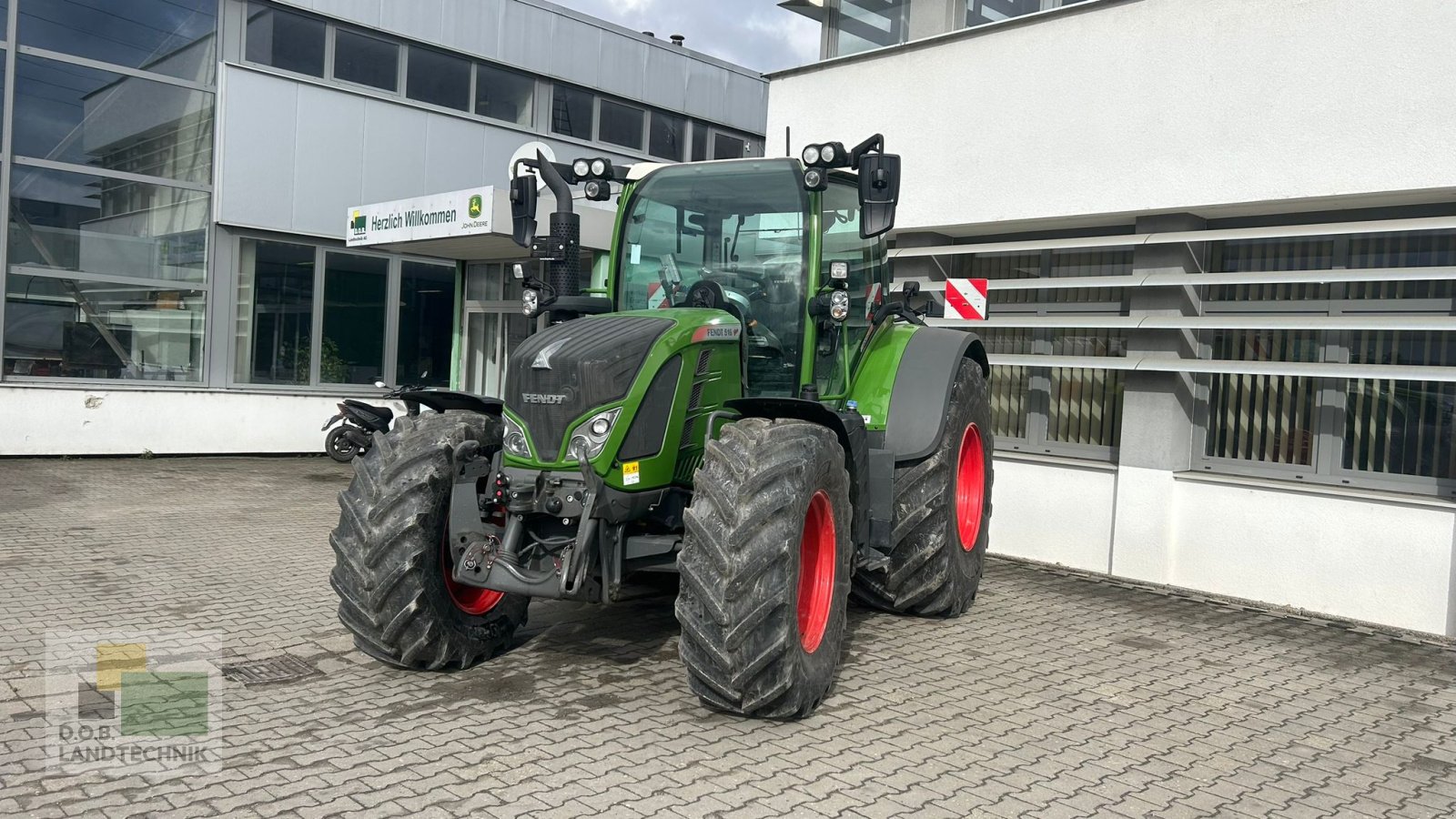 Traktor des Typs Fendt 516 Vario ProfiPlus, Gebrauchtmaschine in Regensburg (Bild 1)