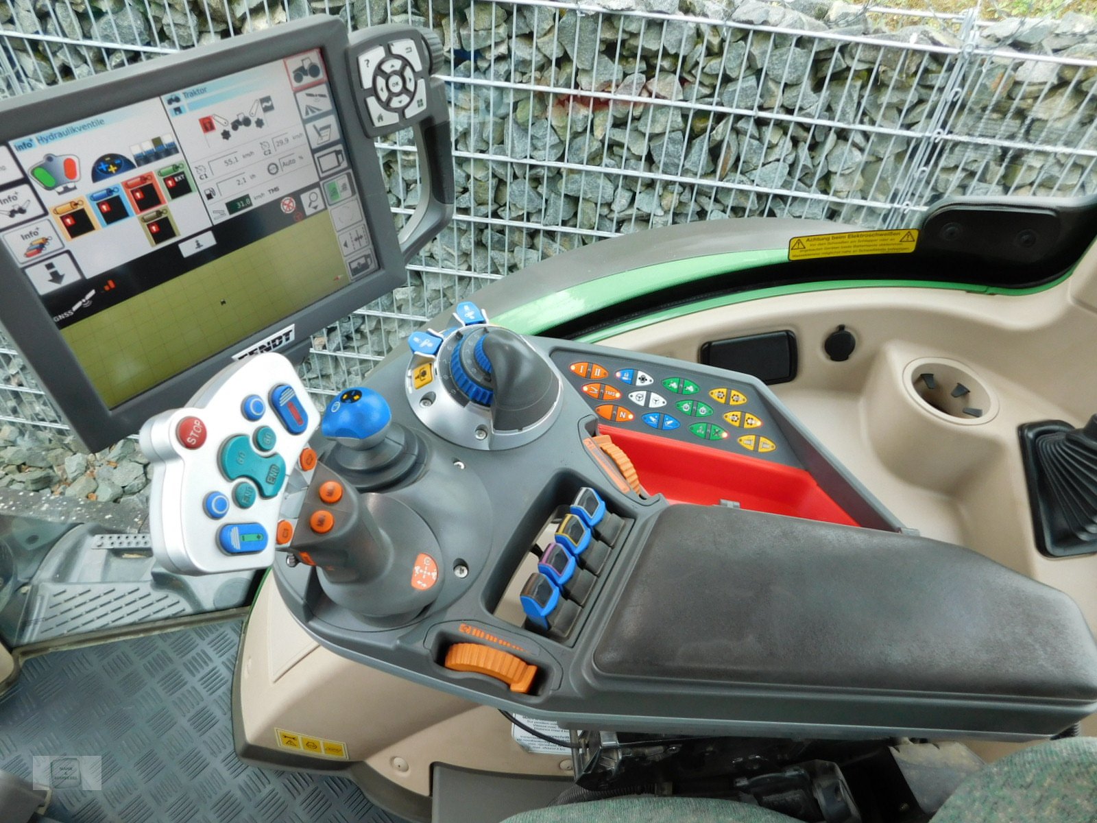 Traktor des Typs Fendt 516 Vario ProfiPlus, Gebrauchtmaschine in Gross-Bieberau (Bild 9)