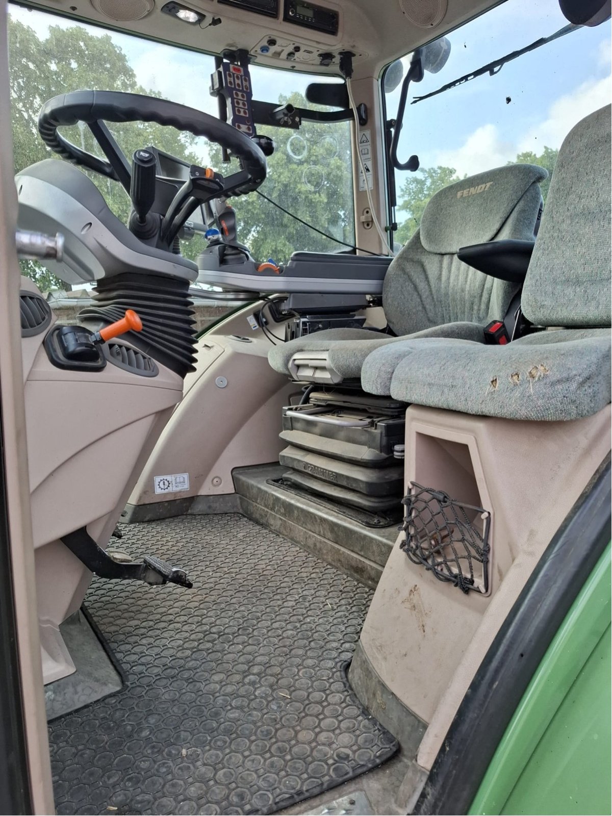 Traktor des Typs Fendt 516 Vario ProfiPlus, Gebrauchtmaschine in Elmenhorst-Lanken (Bild 3)