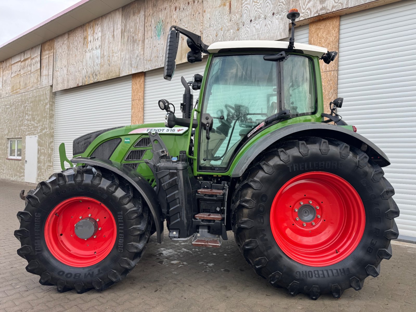 Traktor des Typs Fendt 516 Vario ProfiPlus, Gebrauchtmaschine in Bergkirchen (Bild 3)