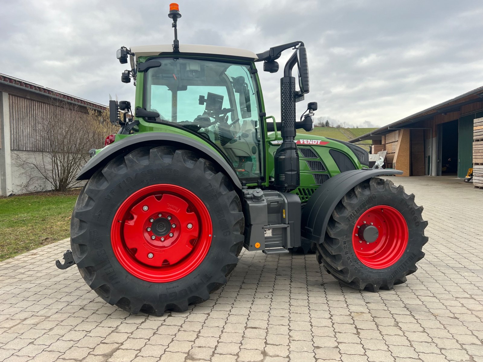 Traktor des Typs Fendt 516 Vario ProfiPlus, Gebrauchtmaschine in Reimlingen (Bild 2)