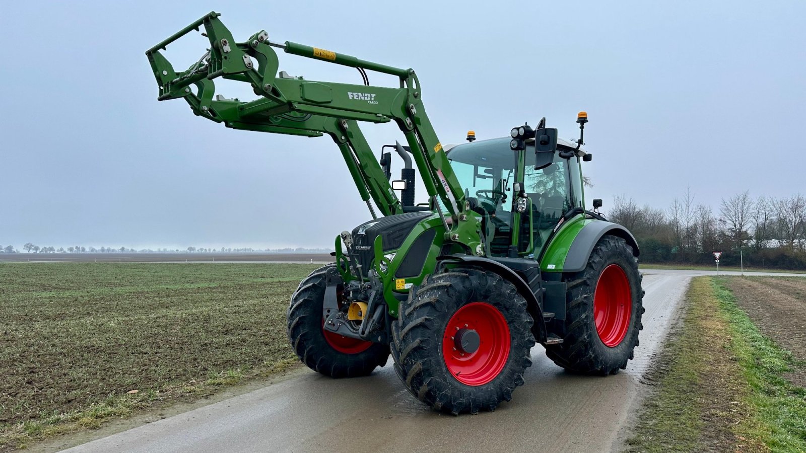 Traktor типа Fendt 516 Vario ProfiPlus, Gebrauchtmaschine в Wallersdorf (Фотография 1)