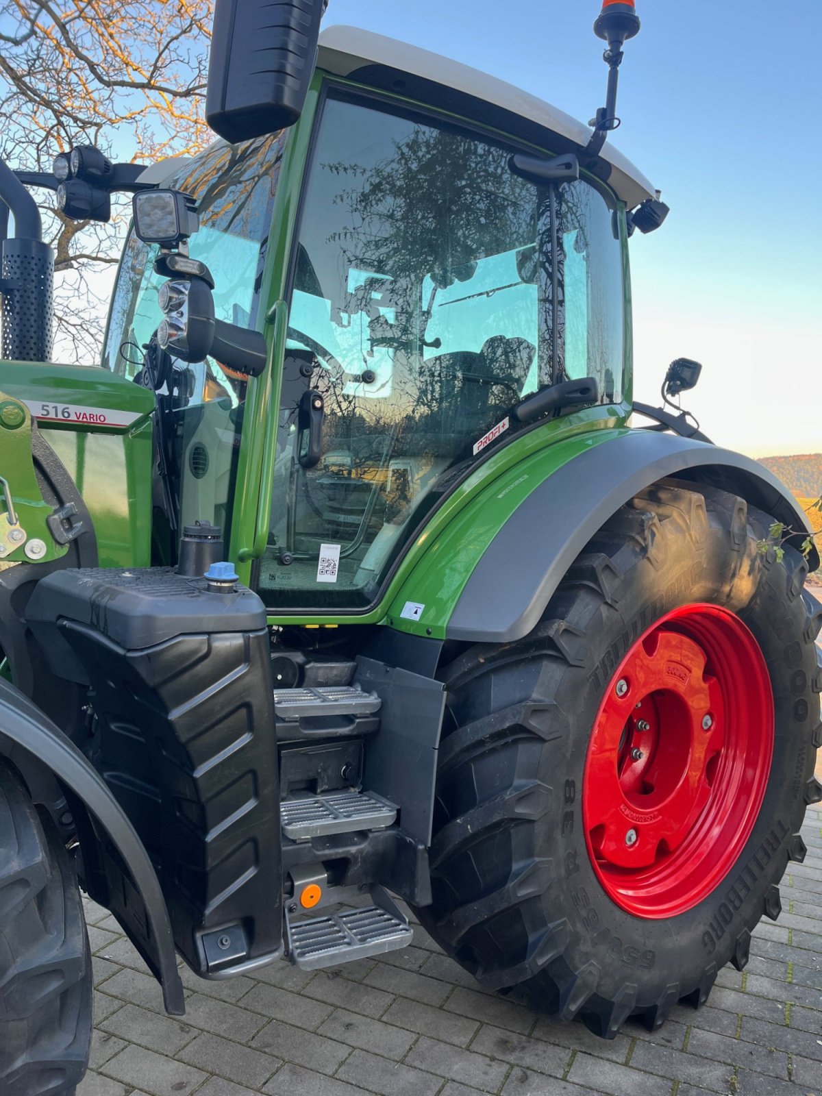 Traktor от тип Fendt 516 Vario ProfiPlus, Gebrauchtmaschine в Loiching (Снимка 4)