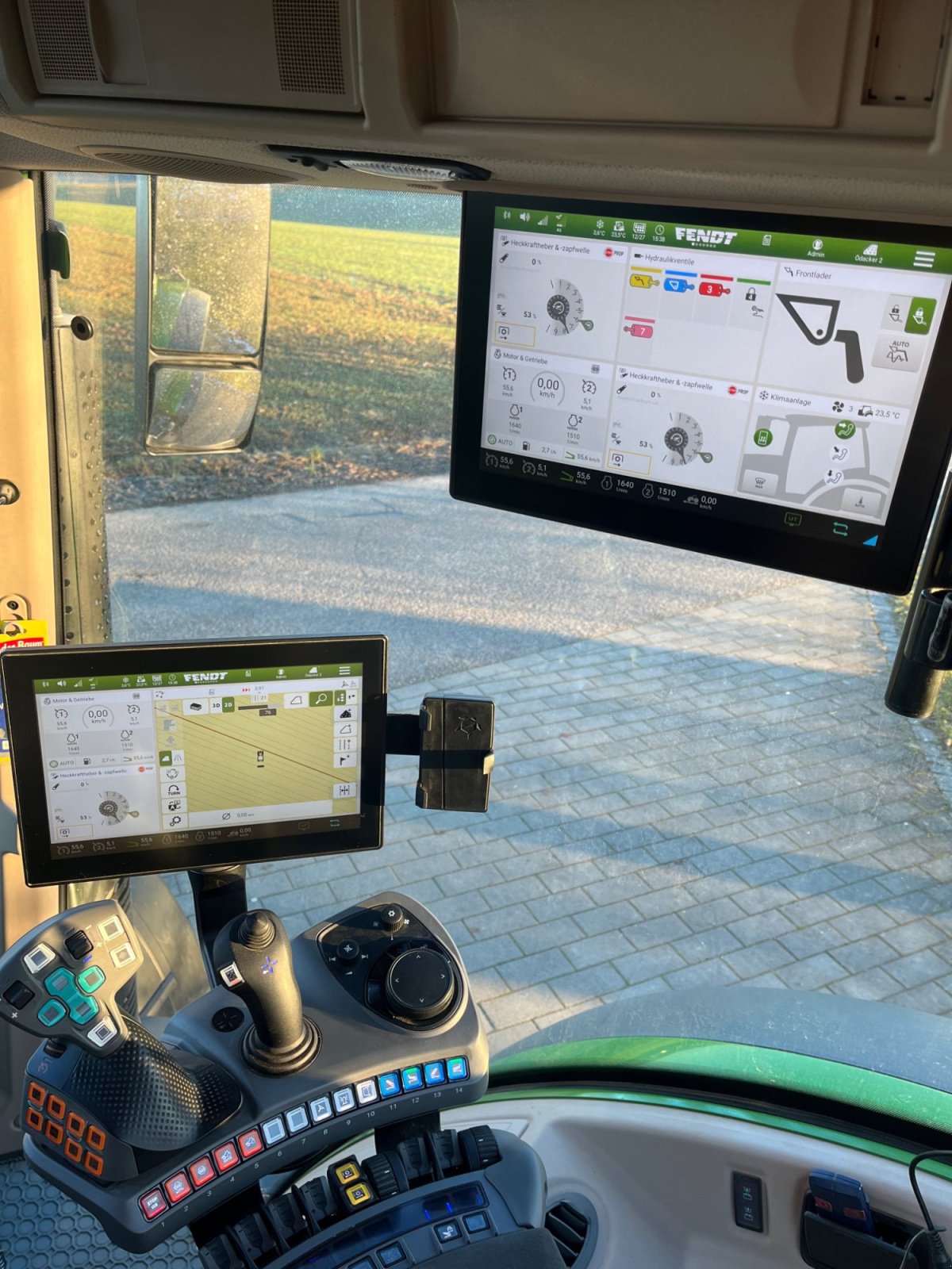 Traktor от тип Fendt 516 Vario ProfiPlus, Gebrauchtmaschine в Loiching (Снимка 11)