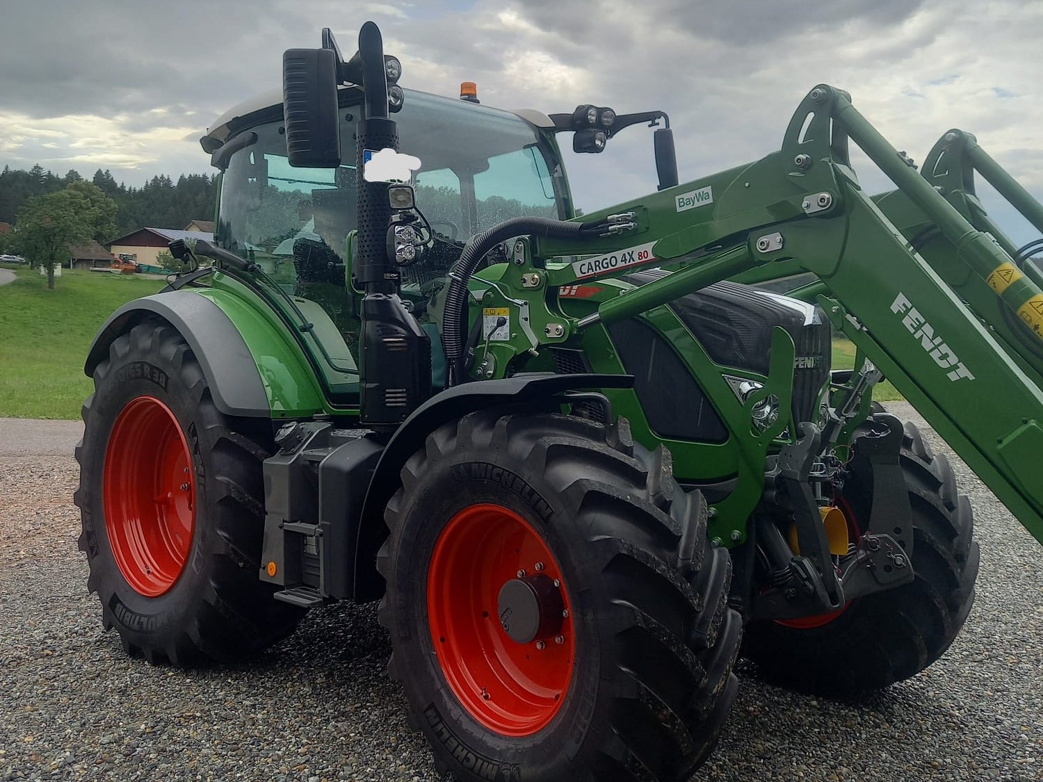 Traktor des Typs Fendt 516 Vario ProfiPlus, Gebrauchtmaschine in Wangen im Allgäu (Bild 2)