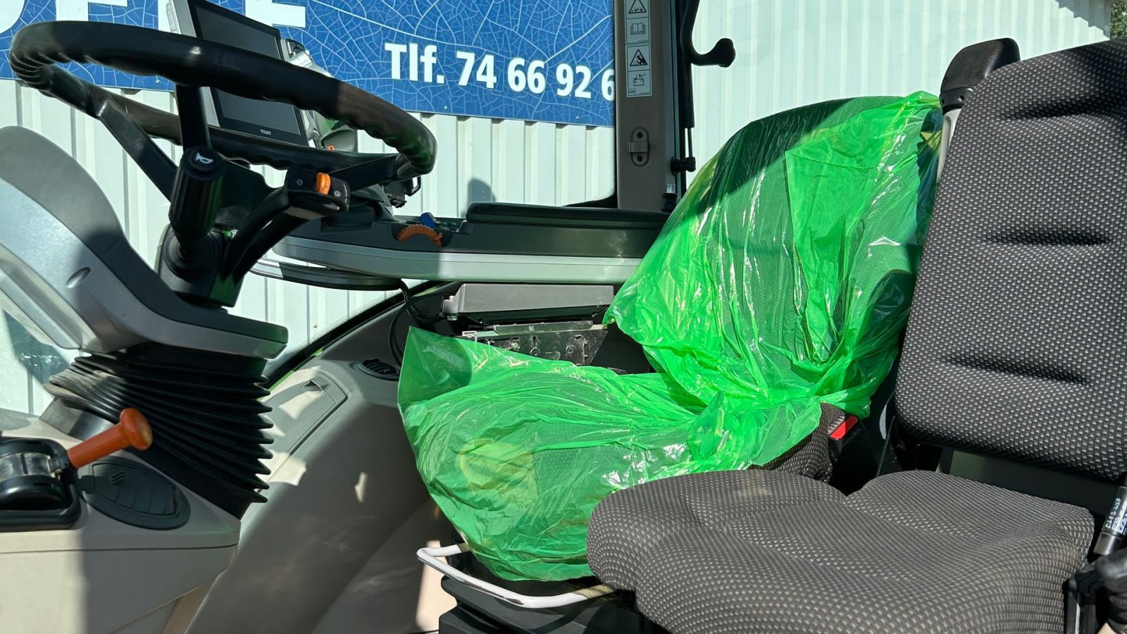 Traktor van het type Fendt 516 Vario S4 Profi Plus Med Fendt Frontlæsser 4x80, Gebrauchtmaschine in Rødekro (Foto 13)