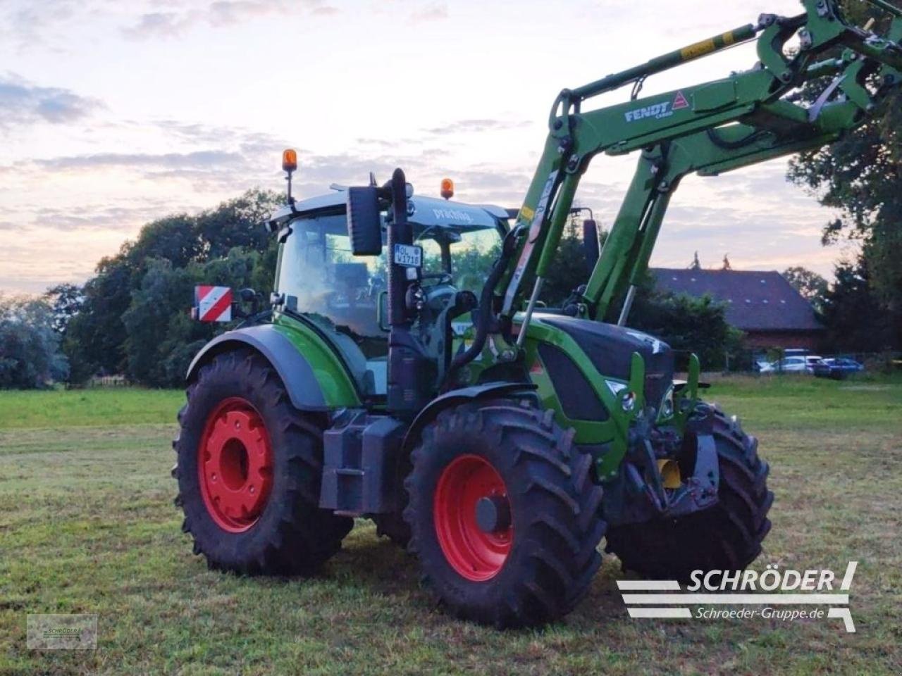 Traktor des Typs Fendt 516 VARIO S4 PROFI, Gebrauchtmaschine in Wildeshausen (Bild 9)