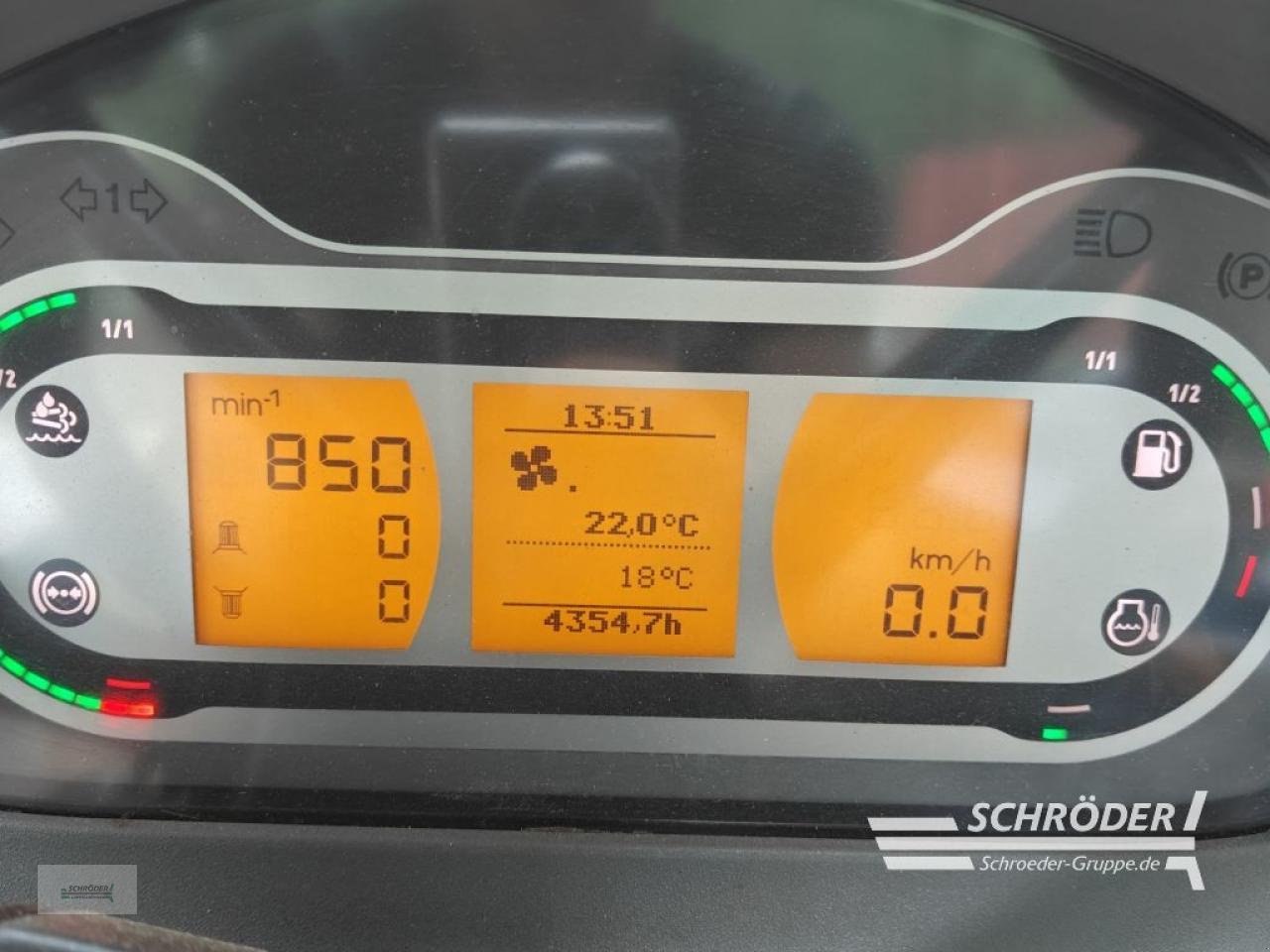 Traktor des Typs Fendt 516 VARIO S4 PROFI, Gebrauchtmaschine in Wildeshausen (Bild 16)