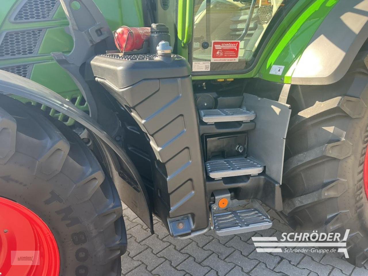 Traktor des Typs Fendt 516 VARIO S4 PROFI, Gebrauchtmaschine in Lastrup (Bild 12)