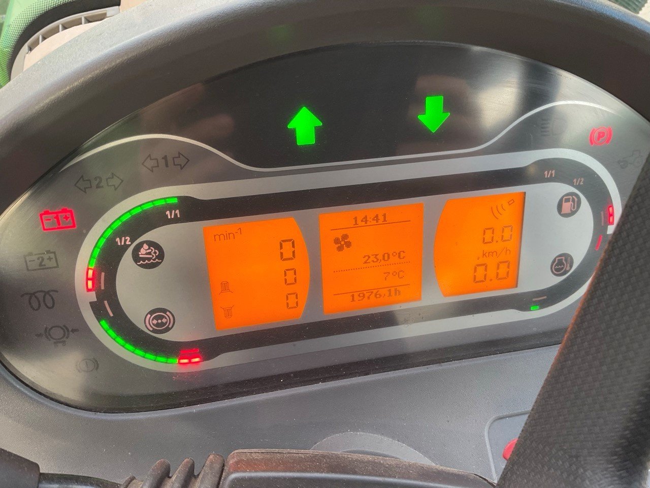 Traktor van het type Fendt 516 Vario S4 ProfiPlus, Gebrauchtmaschine in Gnutz (Foto 10)