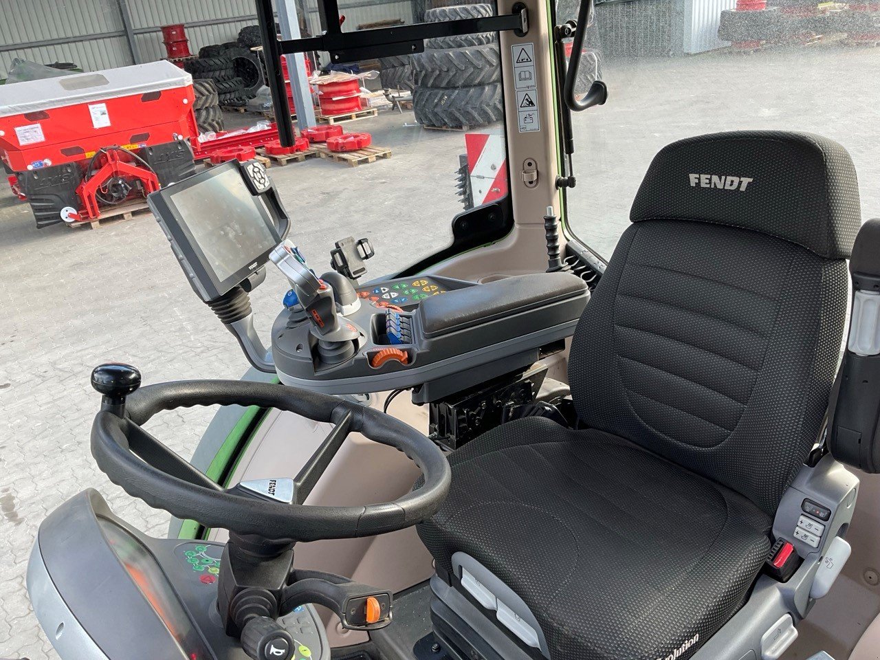 Traktor van het type Fendt 516 Vario S4 ProfiPlus, Gebrauchtmaschine in Gnutz (Foto 11)