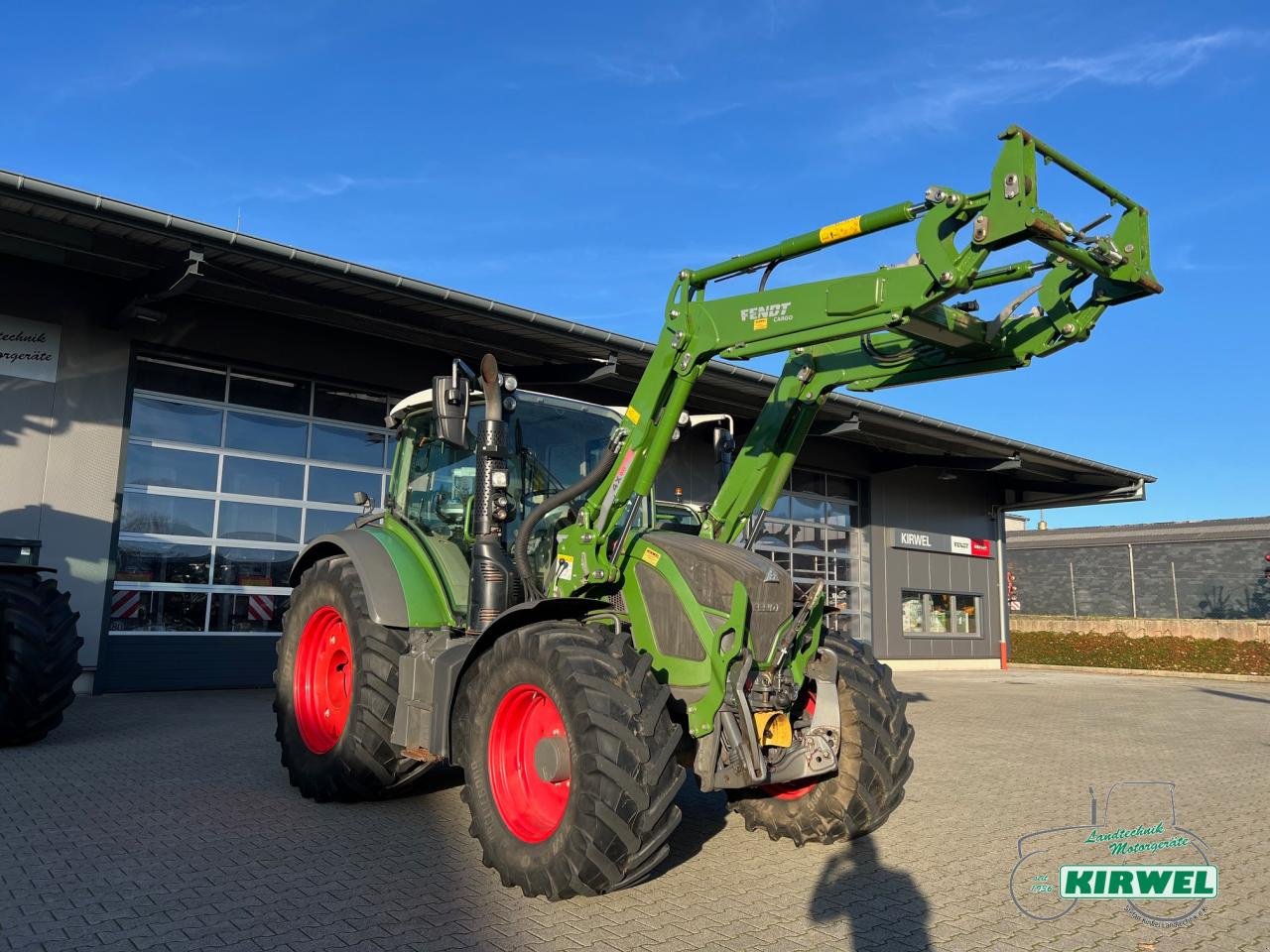Traktor des Typs Fendt 516 Vario S4, Gebrauchtmaschine in Blankenheim (Bild 2)