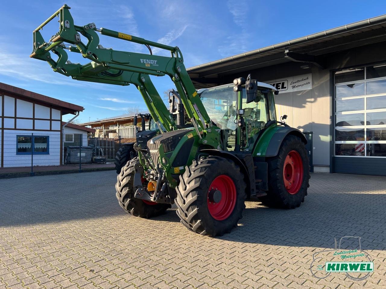 Traktor des Typs Fendt 516 Vario S4, Gebrauchtmaschine in Blankenheim (Bild 4)