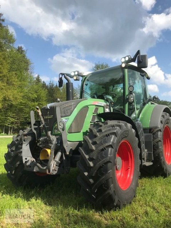 Traktor des Typs Fendt 516 Vario, Gebrauchtmaschine in Burgkirchen (Bild 2)