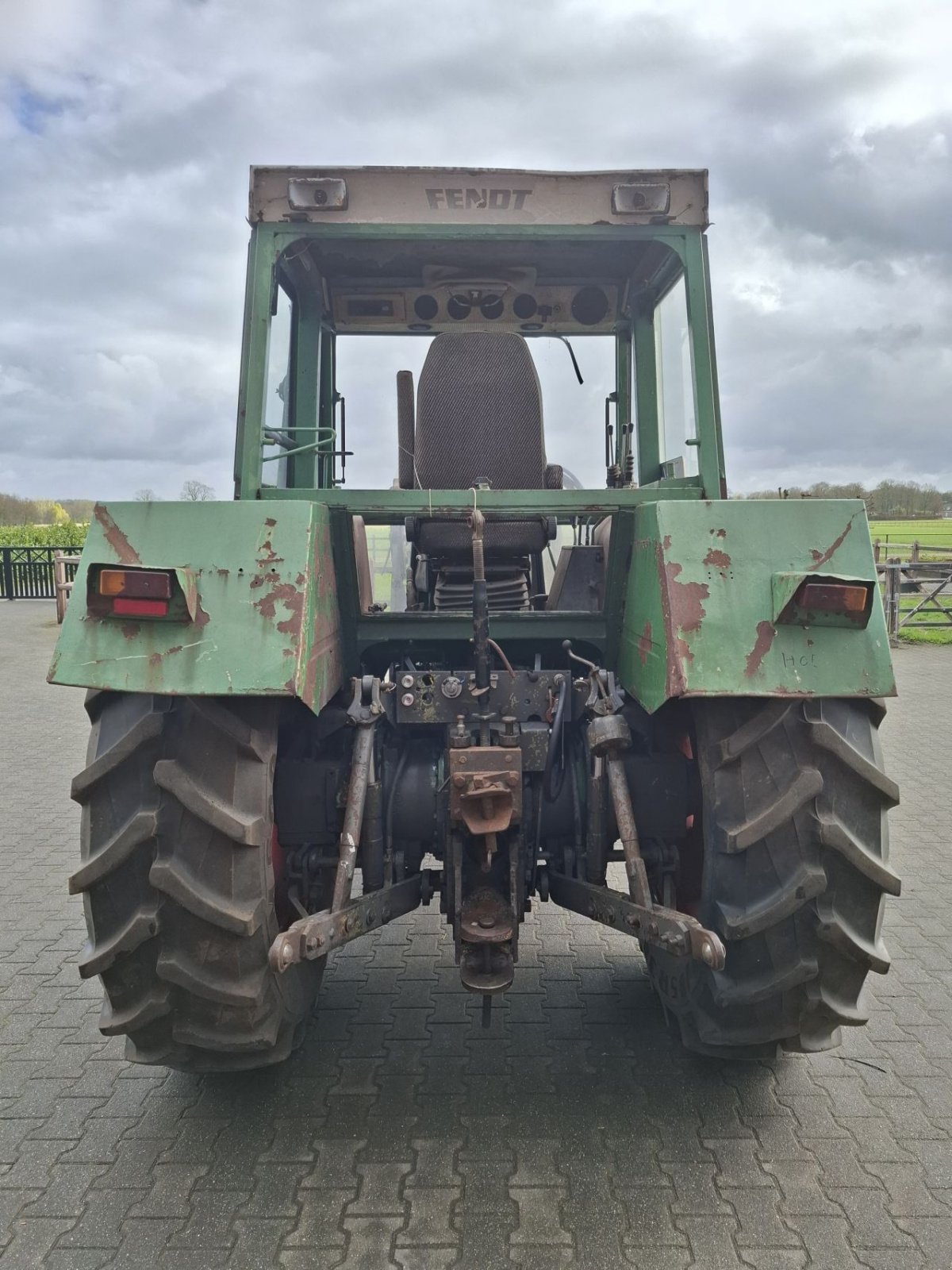 Traktor typu Fendt 611, Gebrauchtmaschine w nistelrode (Zdjęcie 3)