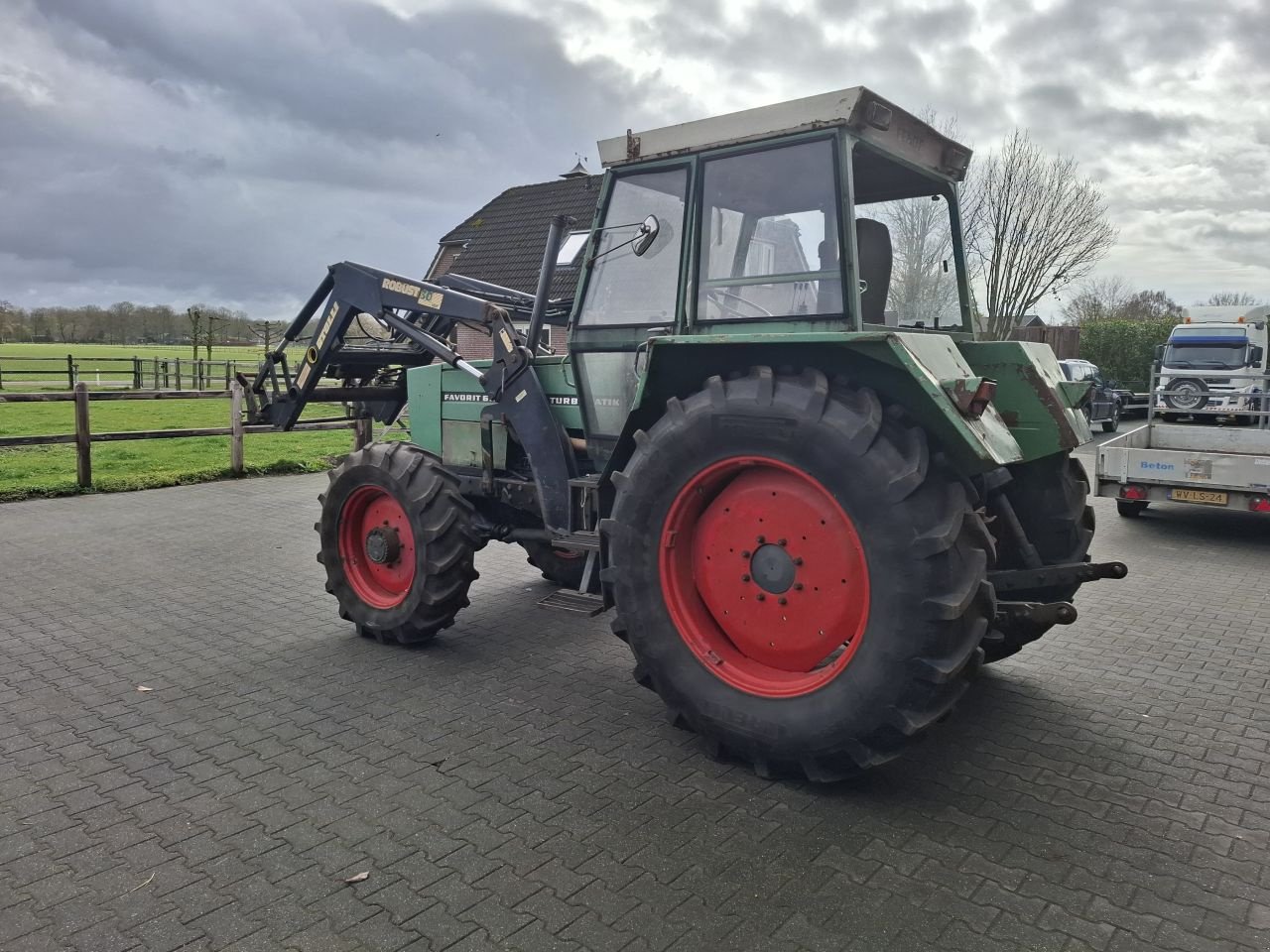 Traktor typu Fendt 611, Gebrauchtmaschine w nistelrode (Zdjęcie 7)