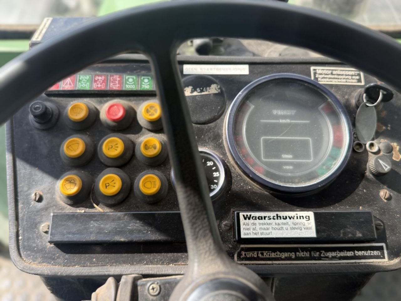 Traktor типа Fendt 612e, Gebrauchtmaschine в Wadenoijen (Фотография 7)