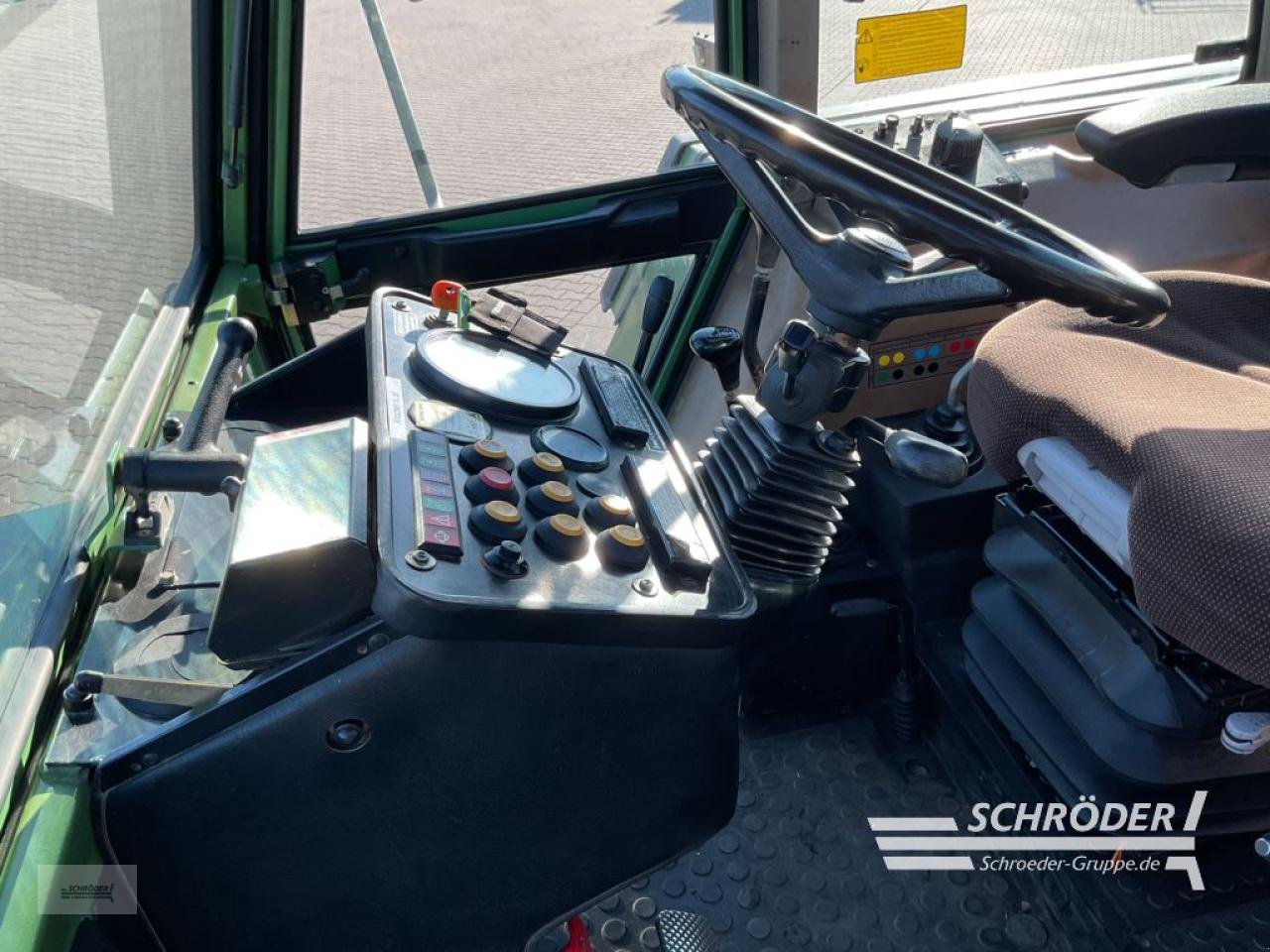 Traktor des Typs Fendt 614 LSA, Gebrauchtmaschine in Holdorf (Bild 18)