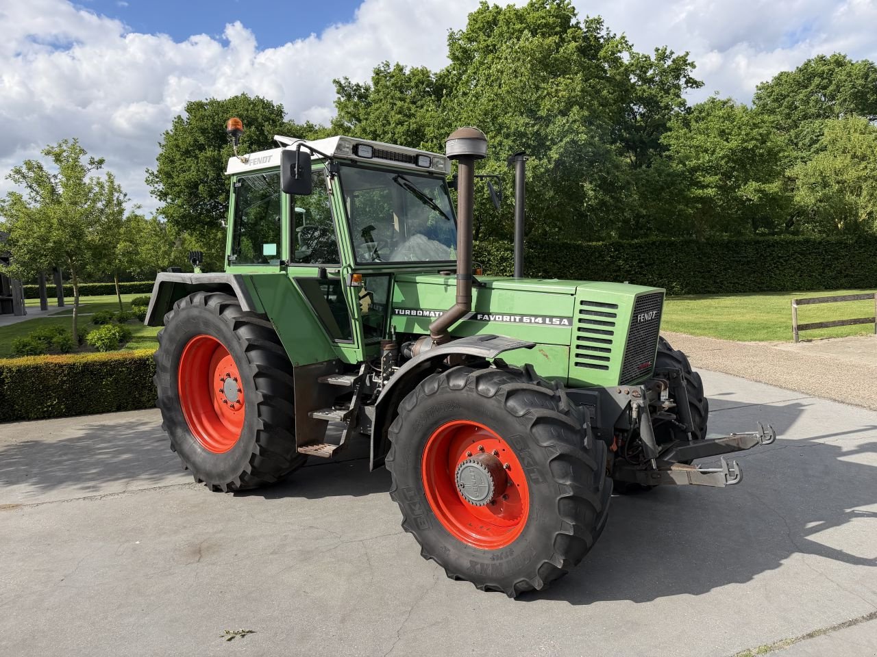 Traktor του τύπου Fendt 614, Gebrauchtmaschine σε De Mortel (Φωτογραφία 1)