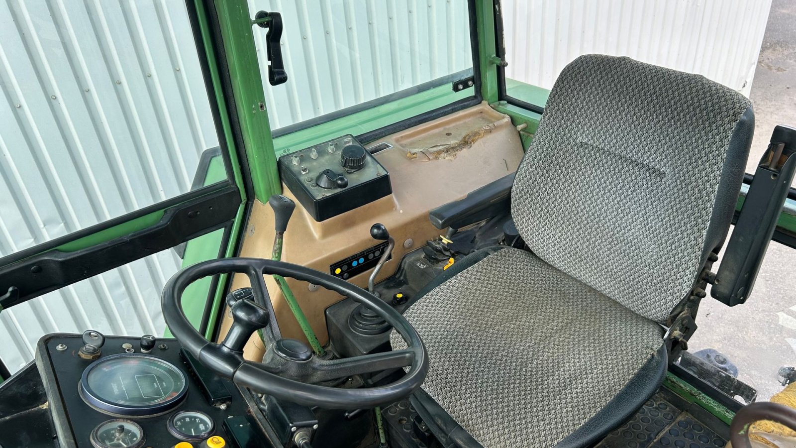 Traktor typu Fendt 615 Favorit Turbomitek E, Gebrauchtmaschine v Rødekro (Obrázek 12)