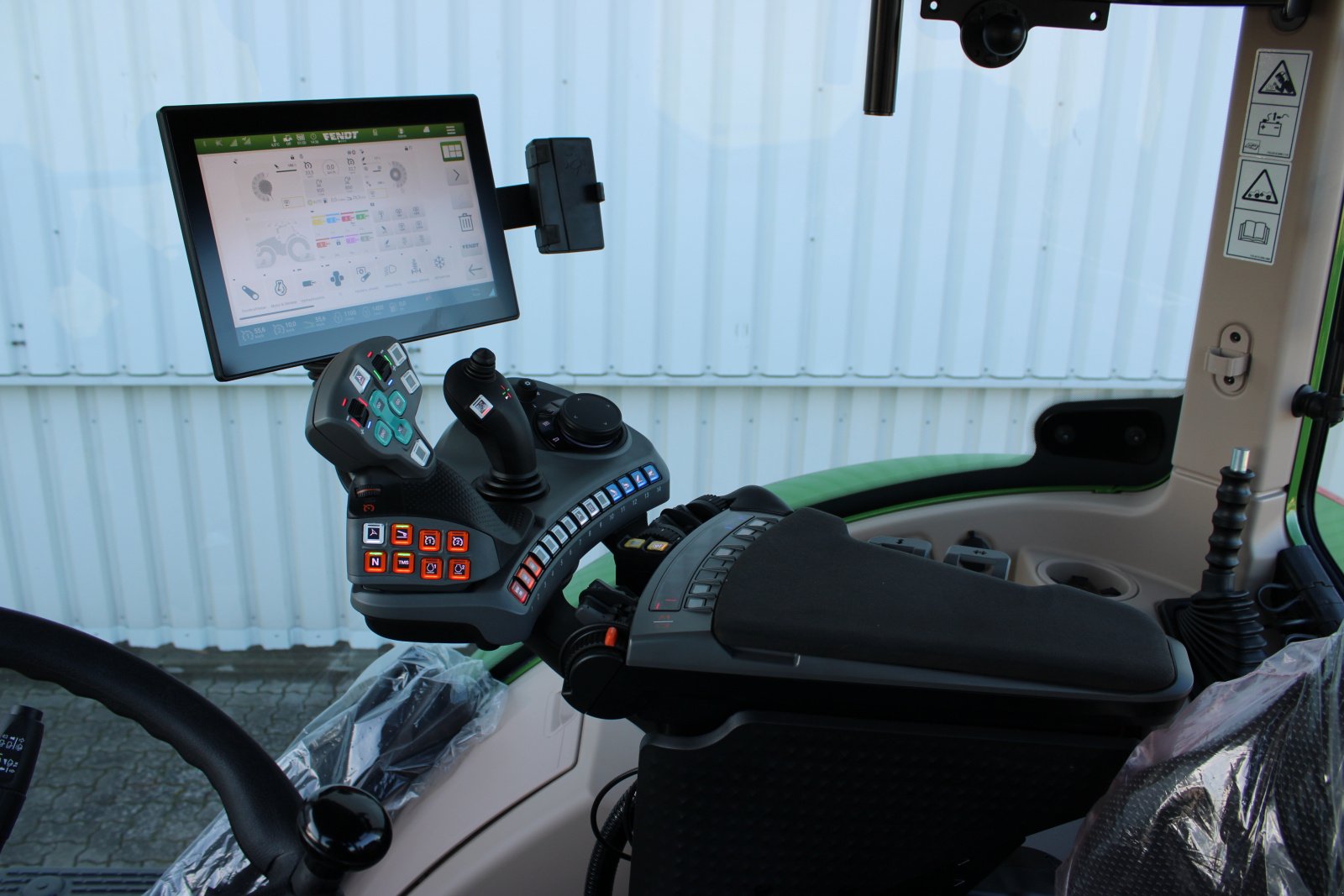 Traktor of the type Fendt 616 Vario Power+ Sett2, Neumaschine in Holle- Grasdorf (Picture 17)