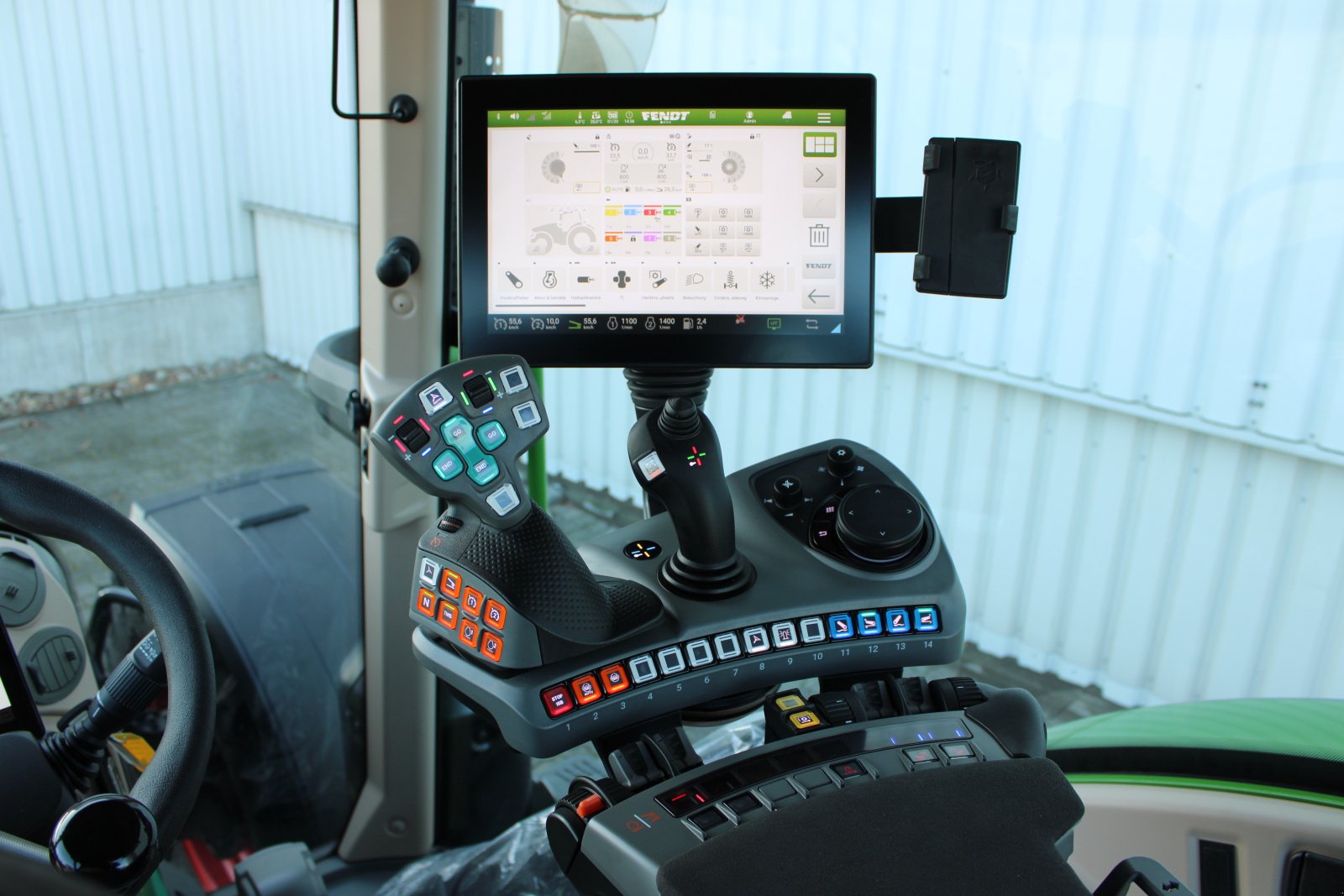 Traktor of the type Fendt 616 Vario Power+ Sett2, Neumaschine in Holle- Grasdorf (Picture 18)