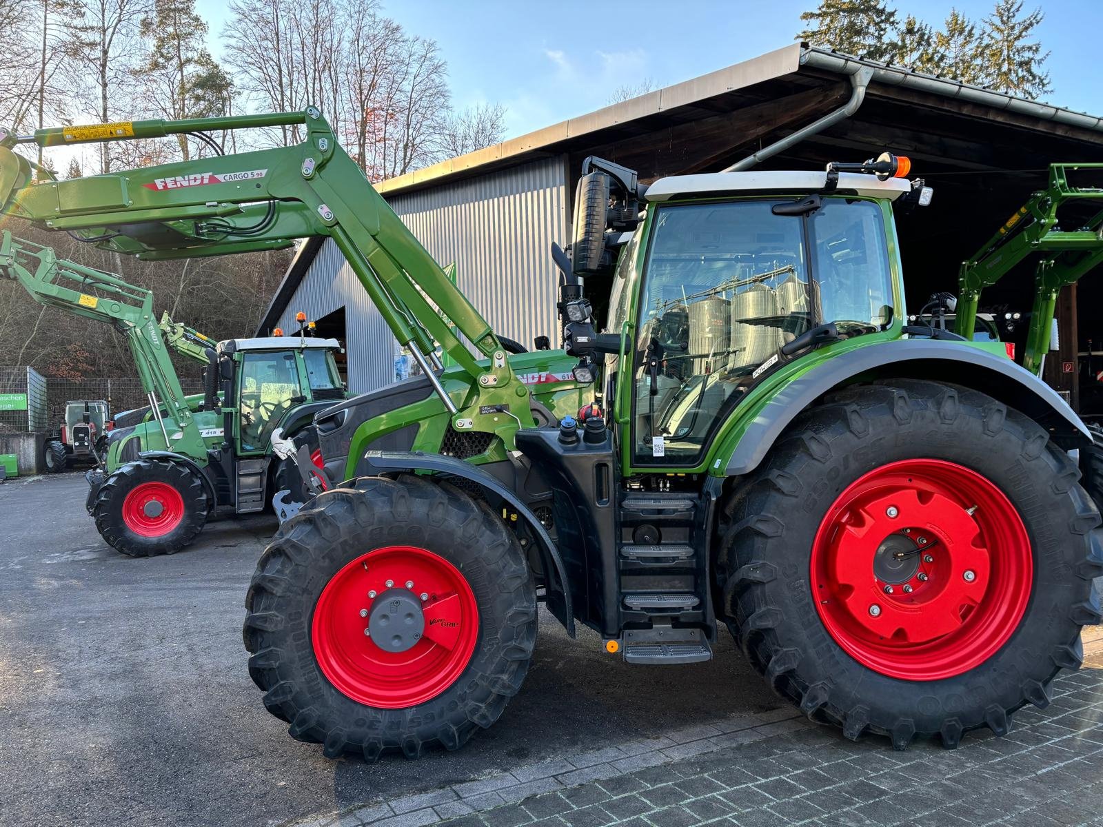 Traktor типа Fendt 616 Vario PowerPlus, Gebrauchtmaschine в Donaueschingen (Фотография 3)