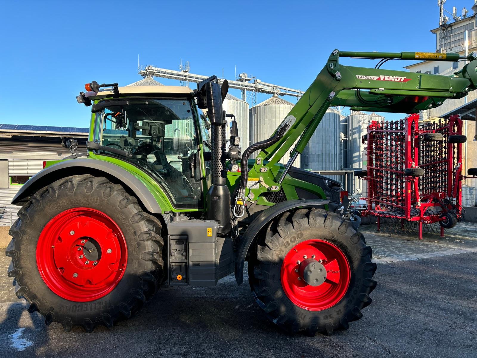Traktor типа Fendt 616 Vario PowerPlus, Gebrauchtmaschine в Donaueschingen (Фотография 4)
