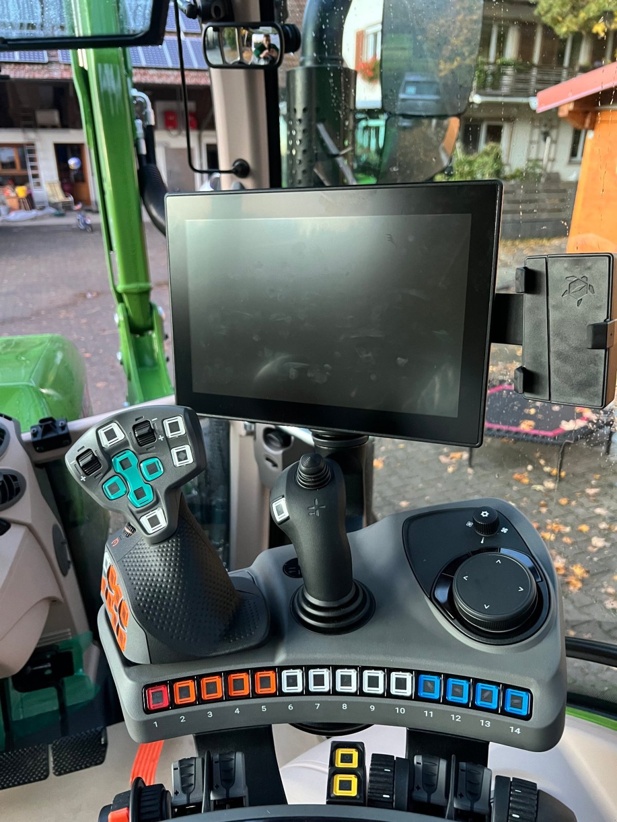 Traktor типа Fendt 618, Gebrauchtmaschine в Maulburg (Фотография 9)