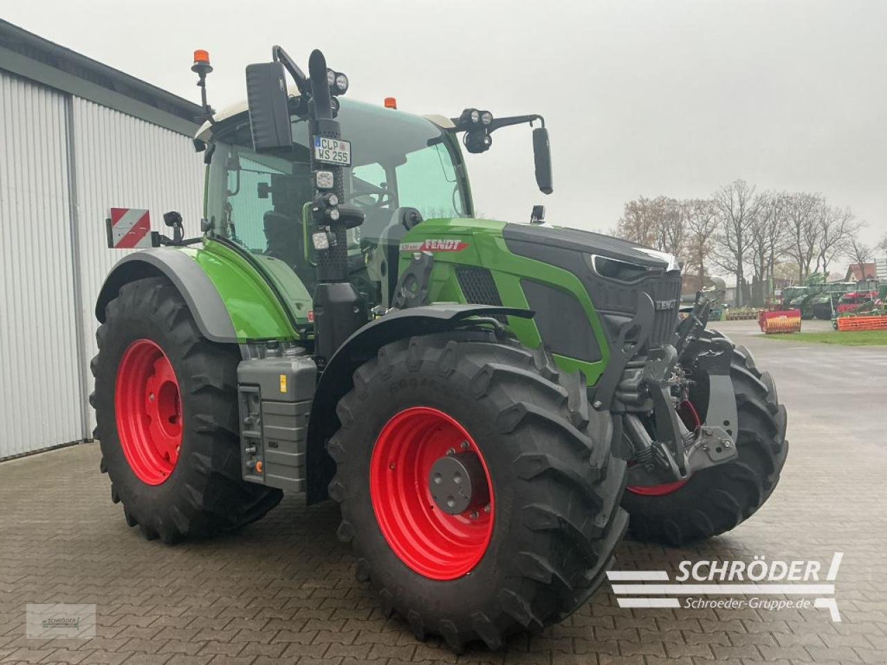Traktor of the type Fendt 620 VARIO POWER PLUS, Neumaschine in Lastrup (Picture 3)