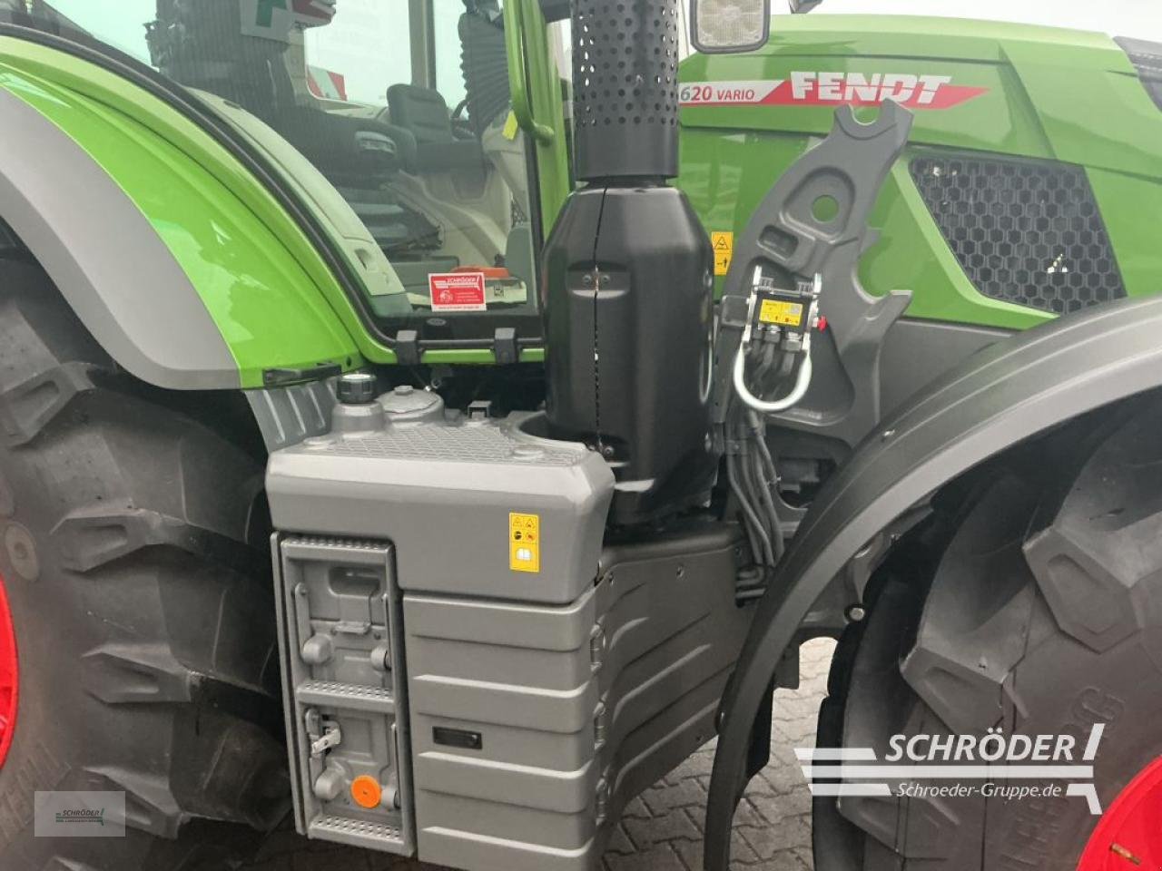 Traktor of the type Fendt 620 VARIO POWER PLUS, Neumaschine in Lastrup (Picture 14)