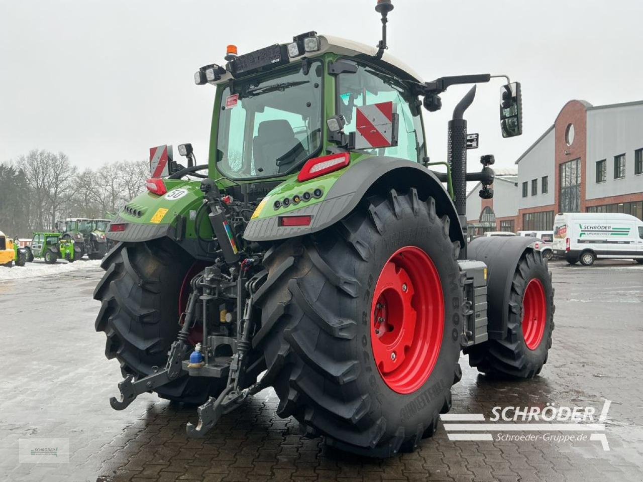 Traktor of the type Fendt 620 VARIO PROFI PLUS, Neumaschine in Lastrup (Picture 9)