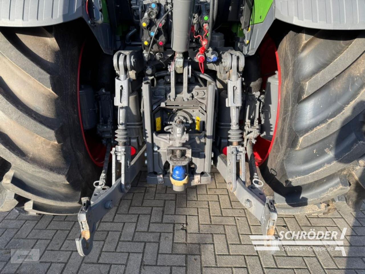 Traktor of the type Fendt 620 VARIO PROFI PLUS, Neumaschine in Twistringen (Picture 8)