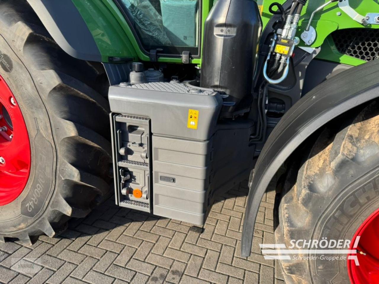 Traktor of the type Fendt 620 VARIO PROFI PLUS, Neumaschine in Twistringen (Picture 16)