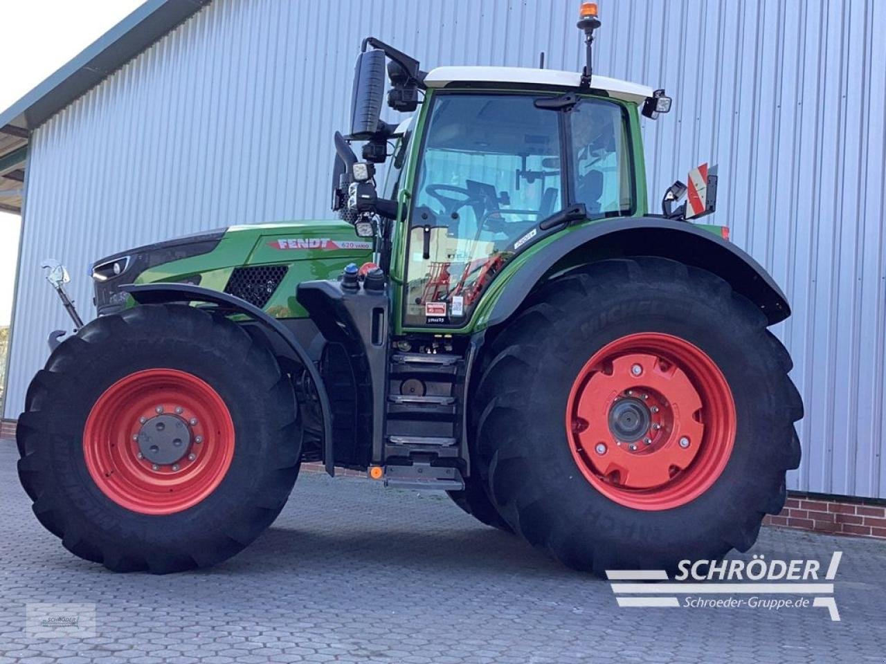 Traktor от тип Fendt 620 VARIO PROFI PLUS, Neumaschine в Westerstede (Снимка 1)