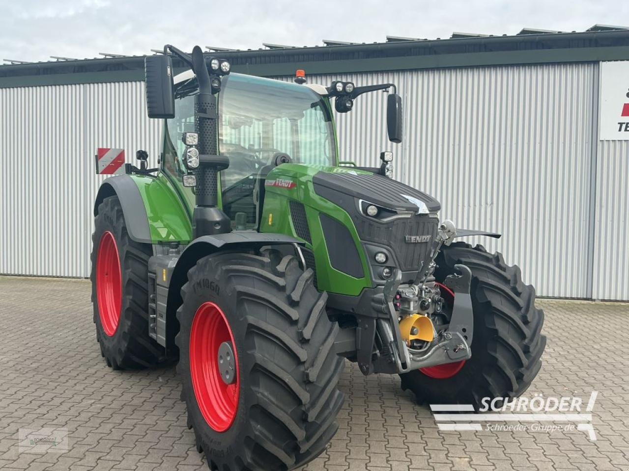 Traktor van het type Fendt 620 VARIO PROFI PLUS, Neumaschine in Lastrup (Foto 3)