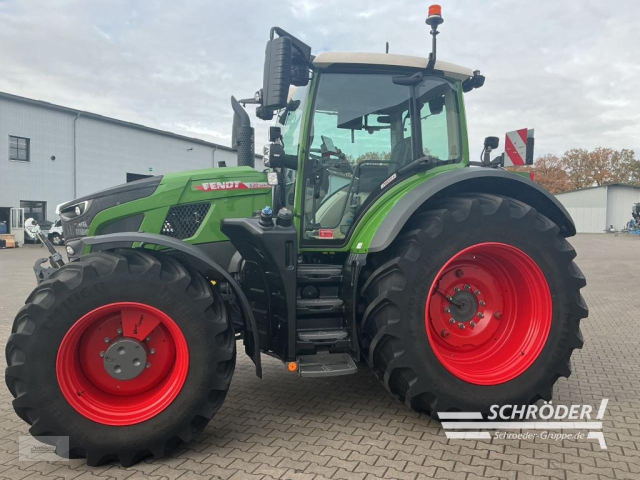 Traktor van het type Fendt 620 VARIO PROFI PLUS, Neumaschine in Lastrup (Foto 9)