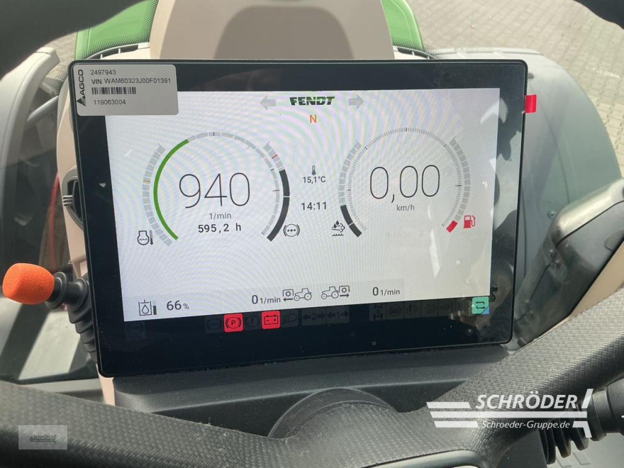 Traktor van het type Fendt 620 VARIO PROFI PLUS, Neumaschine in Lastrup (Foto 26)