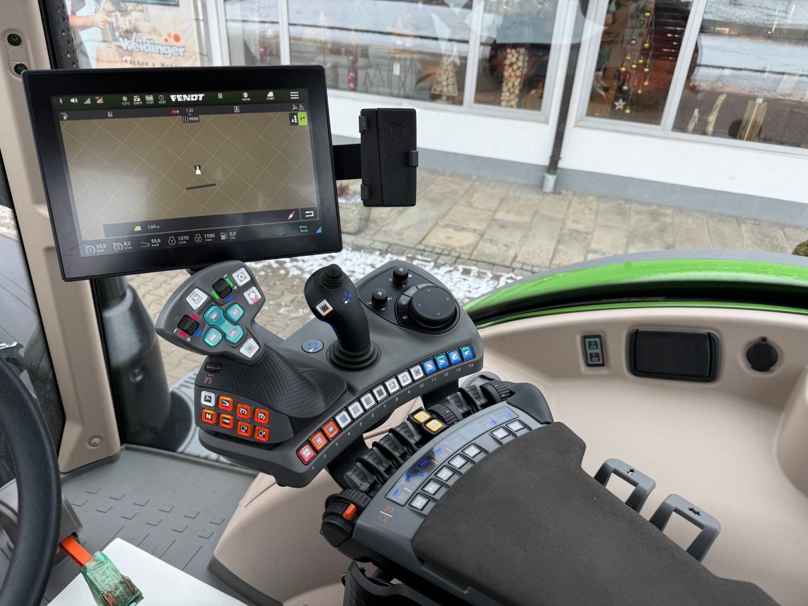 Traktor от тип Fendt 620 Vario Profi + Setting 2 - Unfall, Gebrauchtmaschine в Neureichenau (Снимка 18)