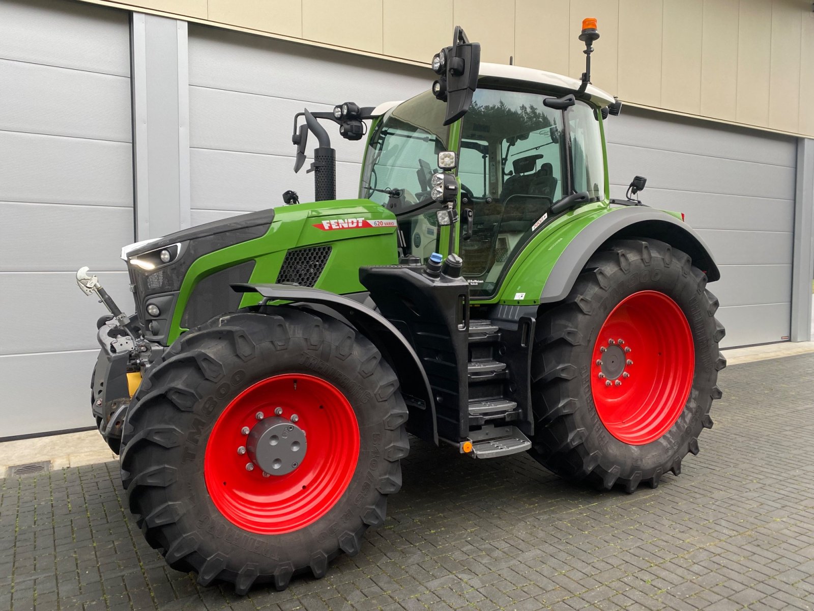 Traktor del tipo Fendt 620 Vario Profi+ Setting2 Profiplus RTK Entlastung Terminal Dach LED, Gebrauchtmaschine en Weigendorf (Imagen 1)